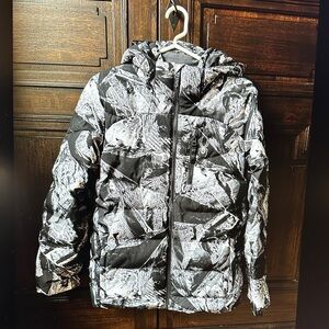 Spyder Black & White “Frozen in Time” Impulse Ski Jacket